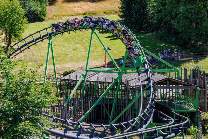 Speedsnake Free Achterbahn Im Fort Fun Abenteuerland Bestwig