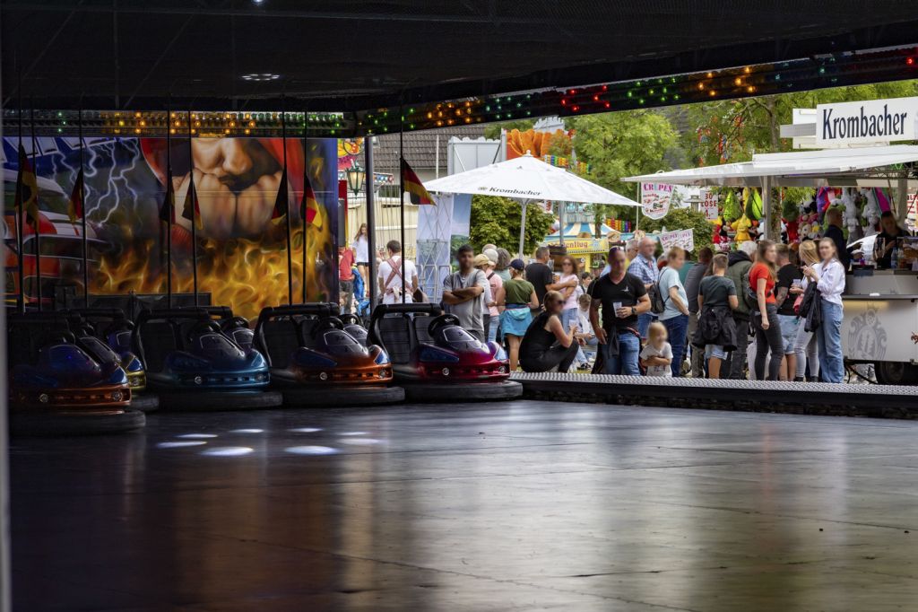 Seit Jahren am selben Platz in Wenden: Der Autoscooter Pole Position. • © ummet-eck.de