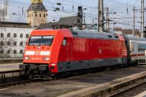 Am 26. Februar fuhr 101 037-0 mit einem IC in den Kölner Hauptbahnhof ein. • © ummet-eck.de / christian schön