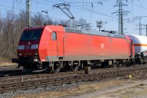 185 174-0 Köln Gremberg - Abfahrt aus Köln Gremberg: 185 174-0 zieht am  11. März 2022 einen gemischten Güterzug aus dem Rangierbahnhof. • © ummet-eck.de / christian schön