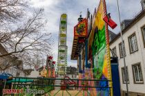 Frühlingsmarkt 2023 - Attendorn - Fahrgeschäfte - Das Riesenrad "Around the World" des Schaustellerbetriebes Langhoff-Hans aus Plettenberg ist übrigens 22 Meter hoch. • © ummet-eck.de - Silke Schön