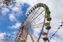 Riesenrad Around the World (Cornelius) - Kirmes - Um die 150.000 Leuchtdioden erhellen abends den Kirmesplatz.  • © ummet-eck.de - Silke Schön