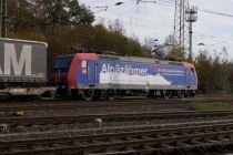 Ein schöner Novembertag: SBB 482 026-2 (baugleich mit BR 185) fährt mit netter Beschriftung am Bahnhof Köln Gremberg vorbei. • © ummet-eck.de / christian schön