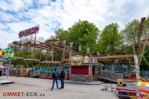 Time Machine (Buwalda) - Achterbahn - Kirmes - Die niederländische Schaustellerfamilie Buwalda hat mit der Time Machine im Jahr 2021 eine neue Achterbahn auf den Kirmes-Veranstaltungen in der Umgebung etabliert.  • © ummet-eck.de - Schön