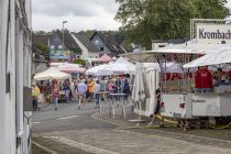 Wendsche Kärmetze 2024 - Kirmes in Wenden - Viel zu entdecken an den Händlerständen und... • © ummet-eck.de