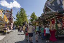 Herbstkirmes 2024 - Wermelskirchen - Bilder - Zugang zum Schwanenplatz. • © ummet-eck.de