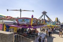 Herbstkirmes 2024 - Wermelskirchen - Bilder Schwanenplatz - Auf dem Schwanenplatz stehen diverse Groß-Fahrgeschäfte. • © ummet-eck.de